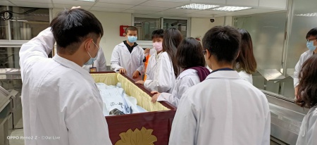 此圖為入殮儀式照片2